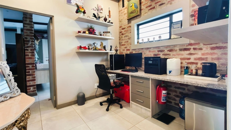 3 Bedroom Property for Sale in Baillie Park North West